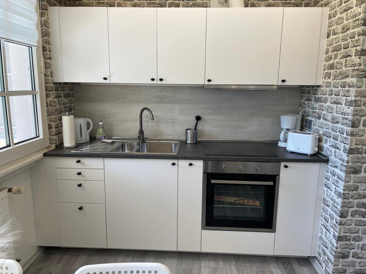 Comfortable Shared Apartment With Private Room In Wesseling Exteriör bild