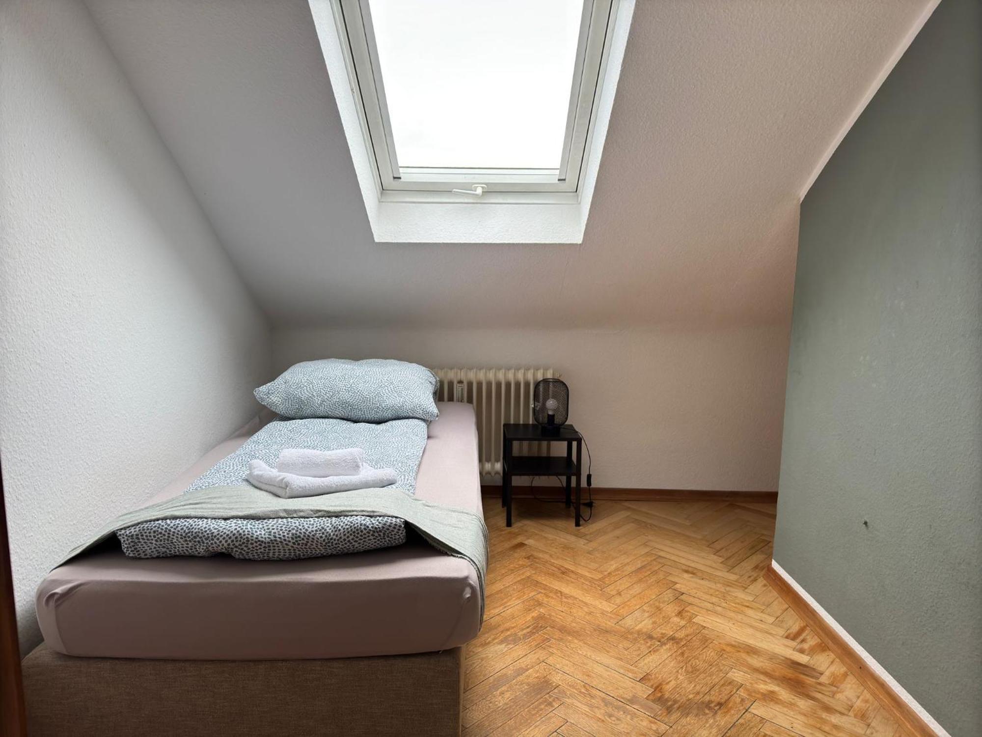 Comfortable Shared Apartment With Private Room In Wesseling Exteriör bild